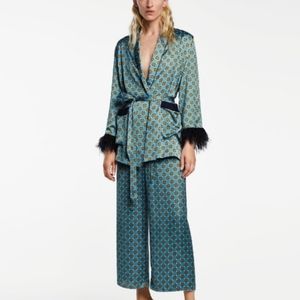 NWT Zara Flowing Blazer Feather Sleeve